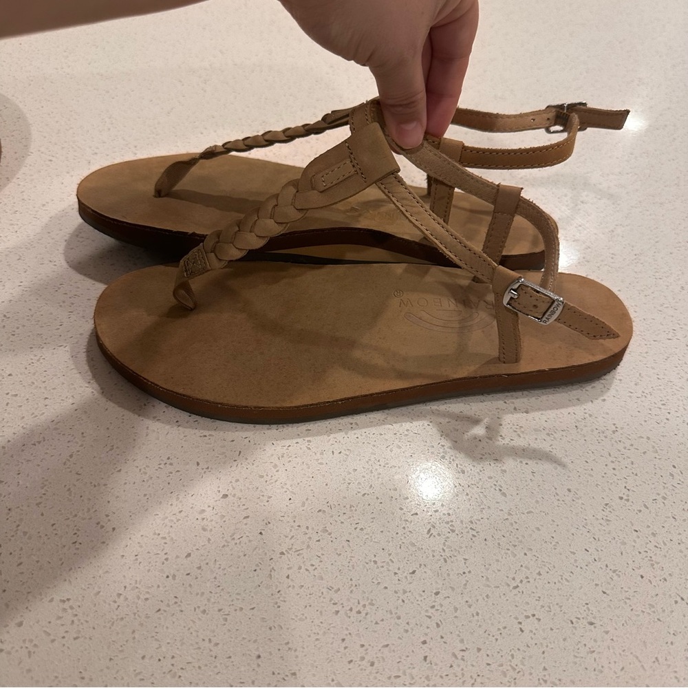 Rainbow T street Braided Sandals 

🔥CLOSE OUT PRICE🔥
